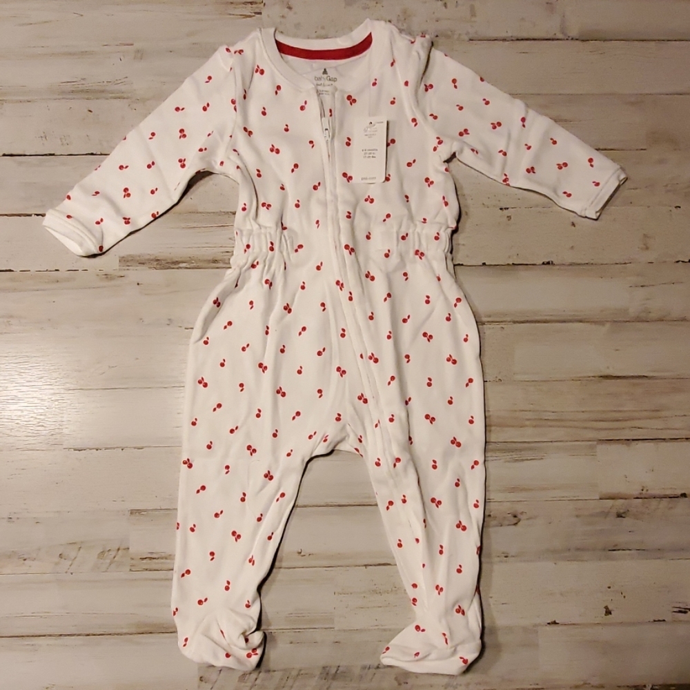 ☆3/$15☆ NWT- Footed Baby Gap Onesie - 6-9 mo